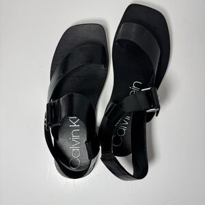 Calvin Klein Sandals Women 10 Rikki Flat Black‎ Adjustable Snap Minimalist